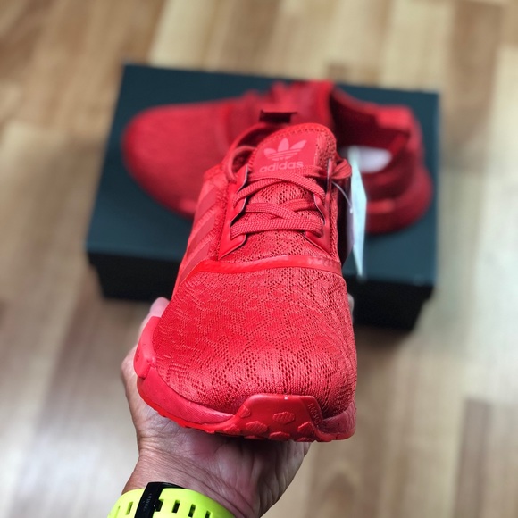 Adidas NMD_R1 Triple Red (FW7308) Womens Running - Picture 3 of 10